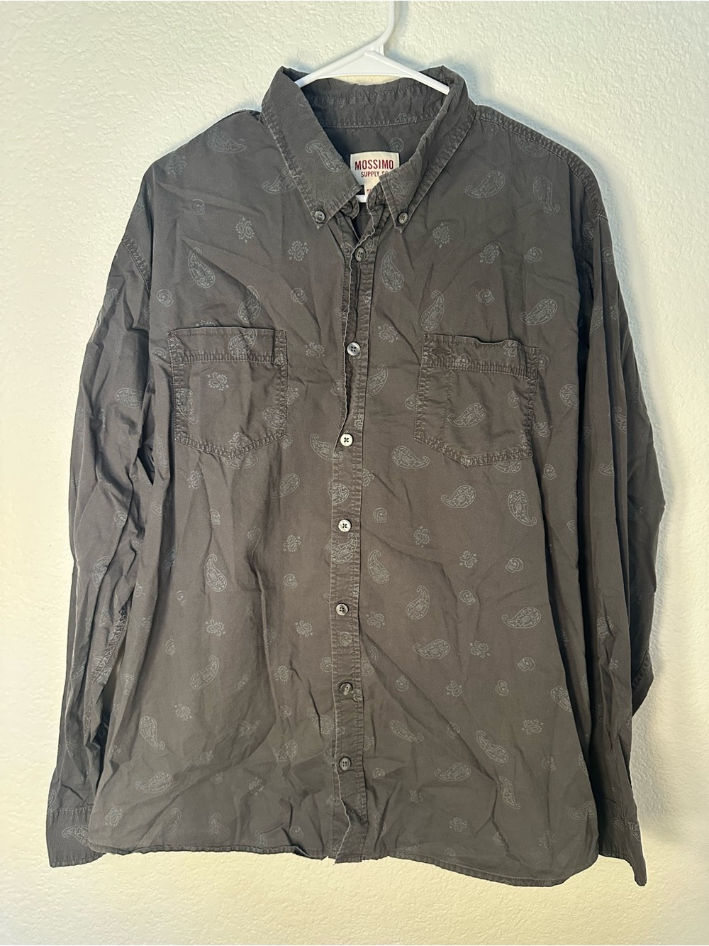 Mossimo Supply Co Men’s XXL Gray Paisley Skulls Button Down Shirt